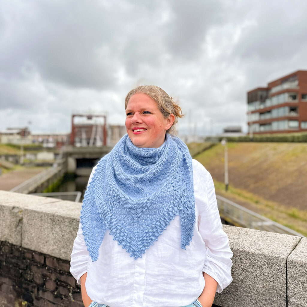 easynowshawl